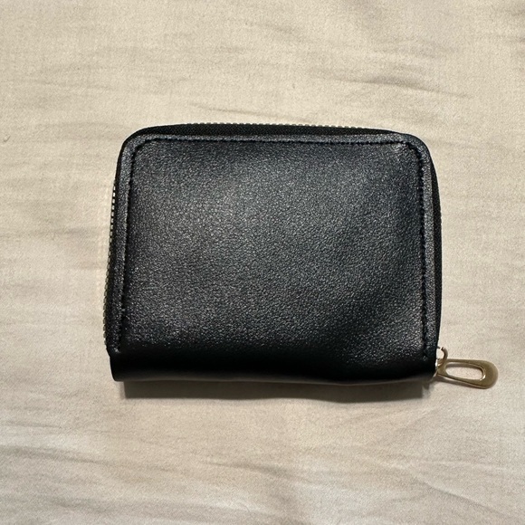 Disney Wallet - Picture 2 of 4